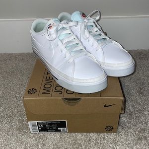 Nike Court Legacy sneakers
